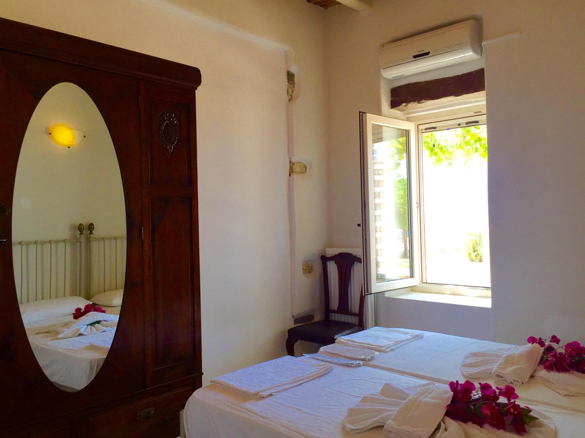 Paros Afrodite Luxury Villas Alikí Chambre photo